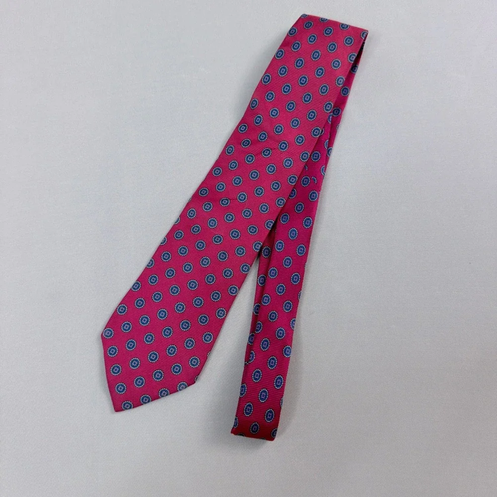 Jos A Bank Necktie Mens One Size Red Silk Medallion Executive Collection Classic